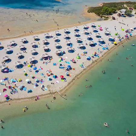 With Parking Space Nin, Zadar - 23493 דירה *