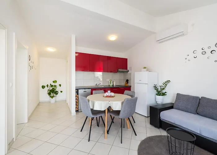 Apartman With Parking Space Nin, Zadar - 23493