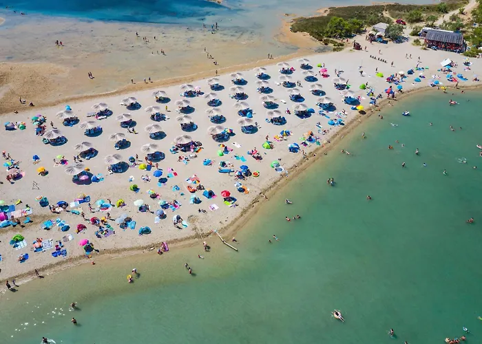 With Parking Space Nin, Zadar - 23493 דירה *