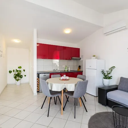 Апартаменты With Parking Space Nin, Zadar - 23493
